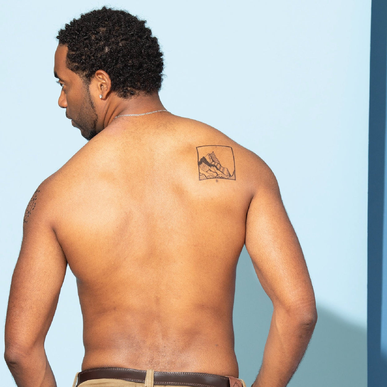 Window Mountain Tattoos | Square temporary tatto of a window view on mountains, unique design, set of 3